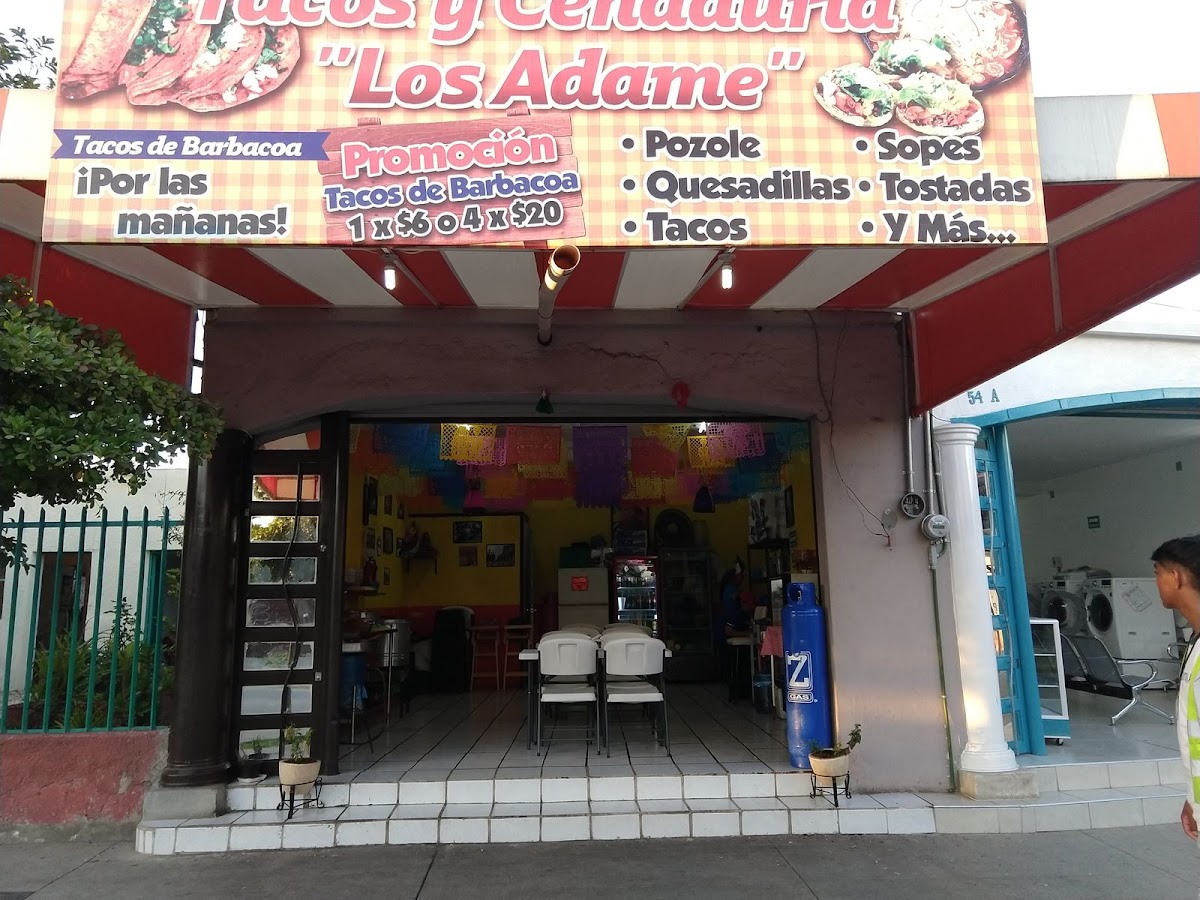 Cenaduría Los Adames